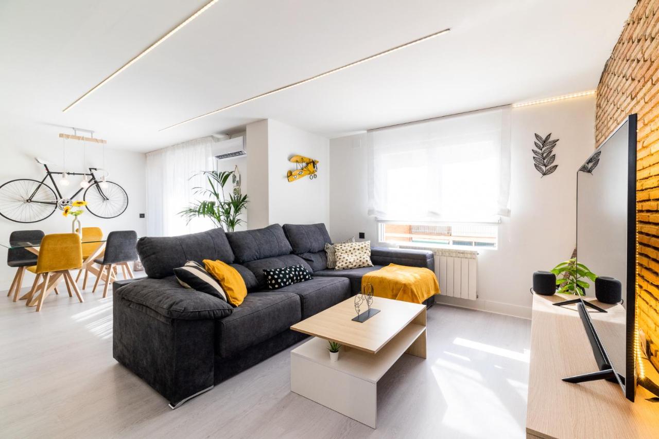 Apartamento Inteligente Con Vistas A La Alhambra Granada Bagian luar foto